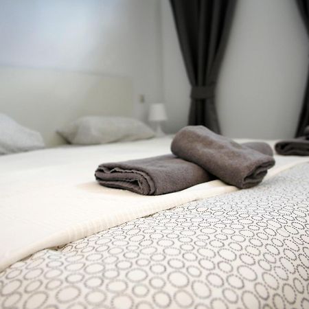 Perla Seven Apartments And Rooms プラヤ・デ・パルマ エクステリア 写真