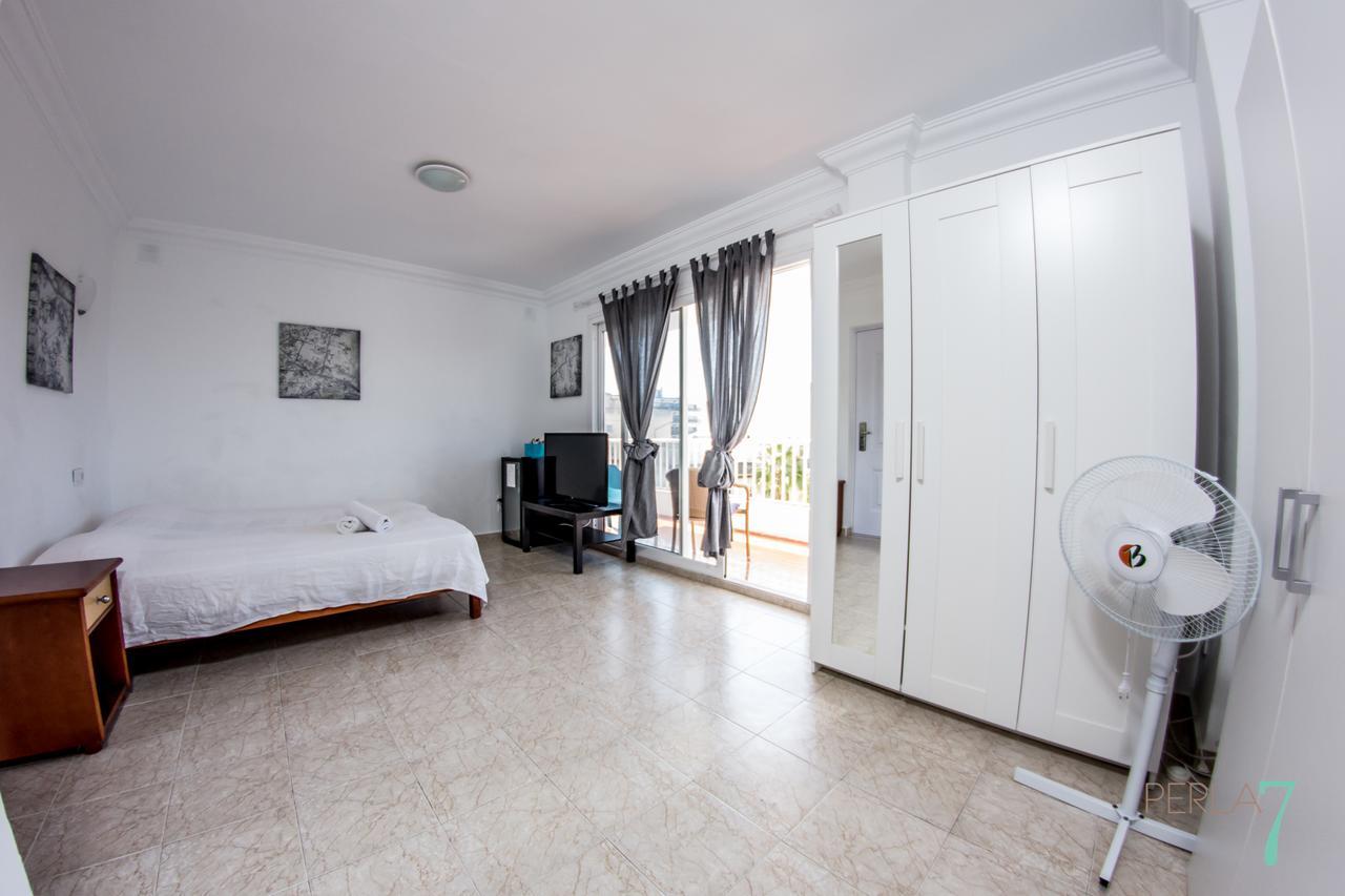 Perla Seven Apartments And Rooms プラヤ・デ・パルマ エクステリア 写真