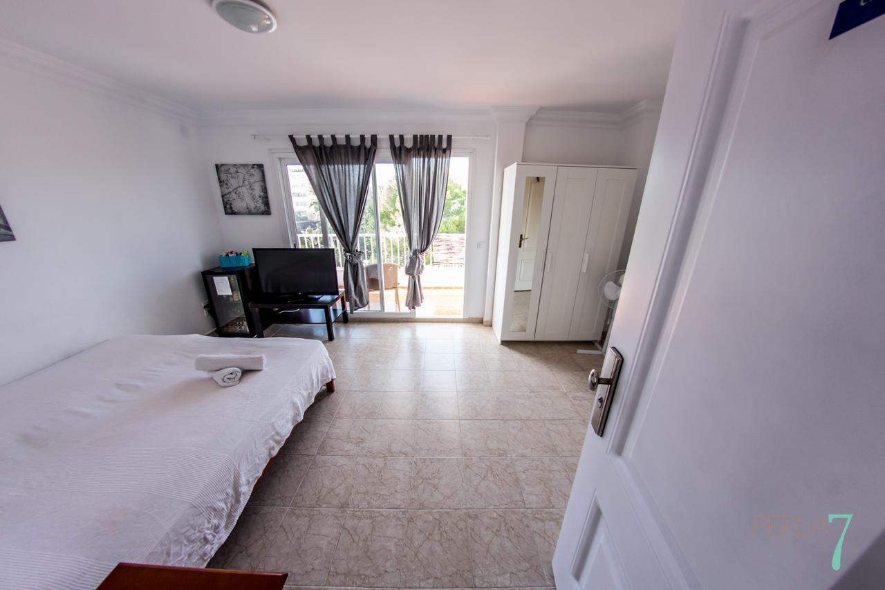 Perla Seven Apartments And Rooms プラヤ・デ・パルマ エクステリア 写真