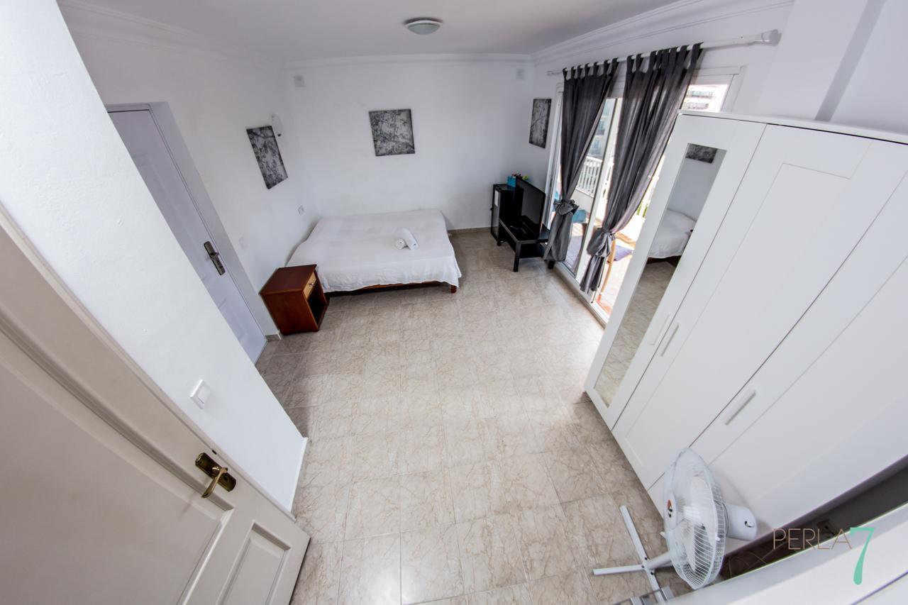 Perla Seven Apartments And Rooms プラヤ・デ・パルマ エクステリア 写真