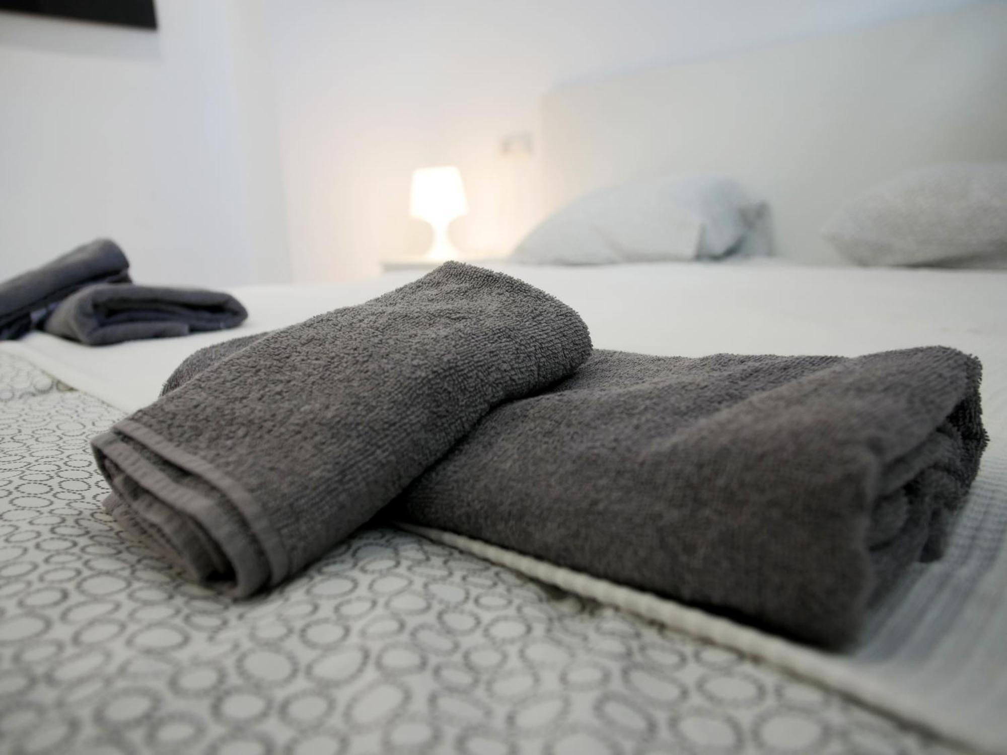 Perla Seven Apartments And Rooms プラヤ・デ・パルマ エクステリア 写真