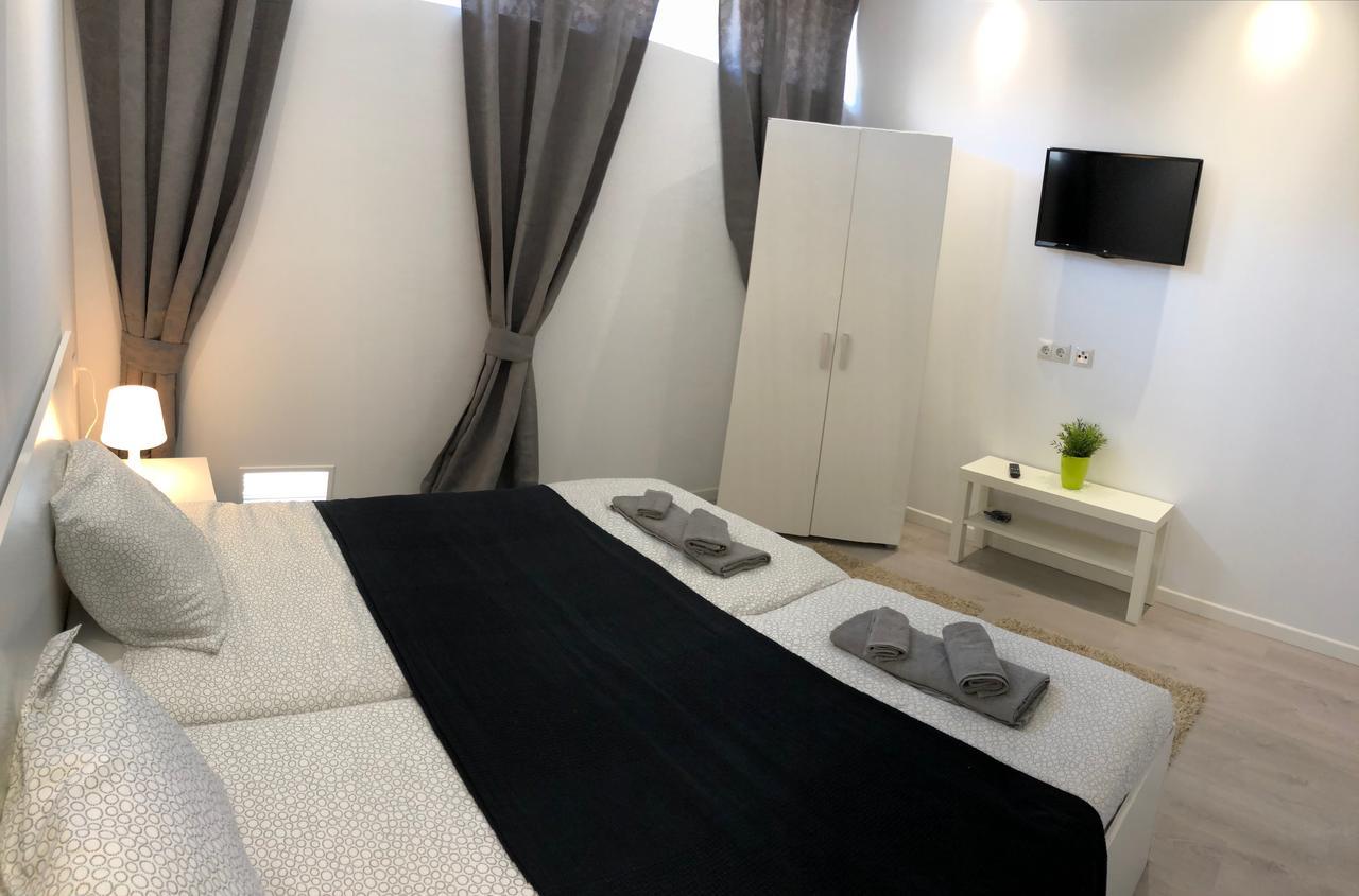 Perla Seven Apartments And Rooms プラヤ・デ・パルマ エクステリア 写真